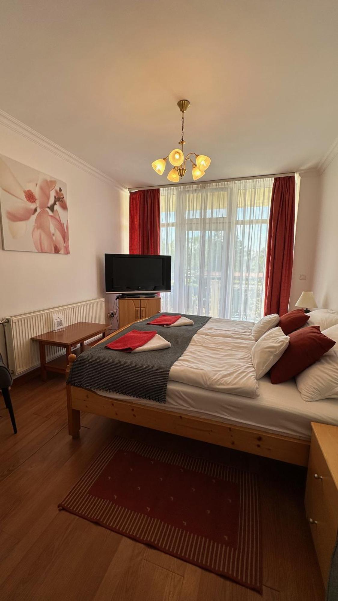 Apartman Danka Bük Eksteriør billede